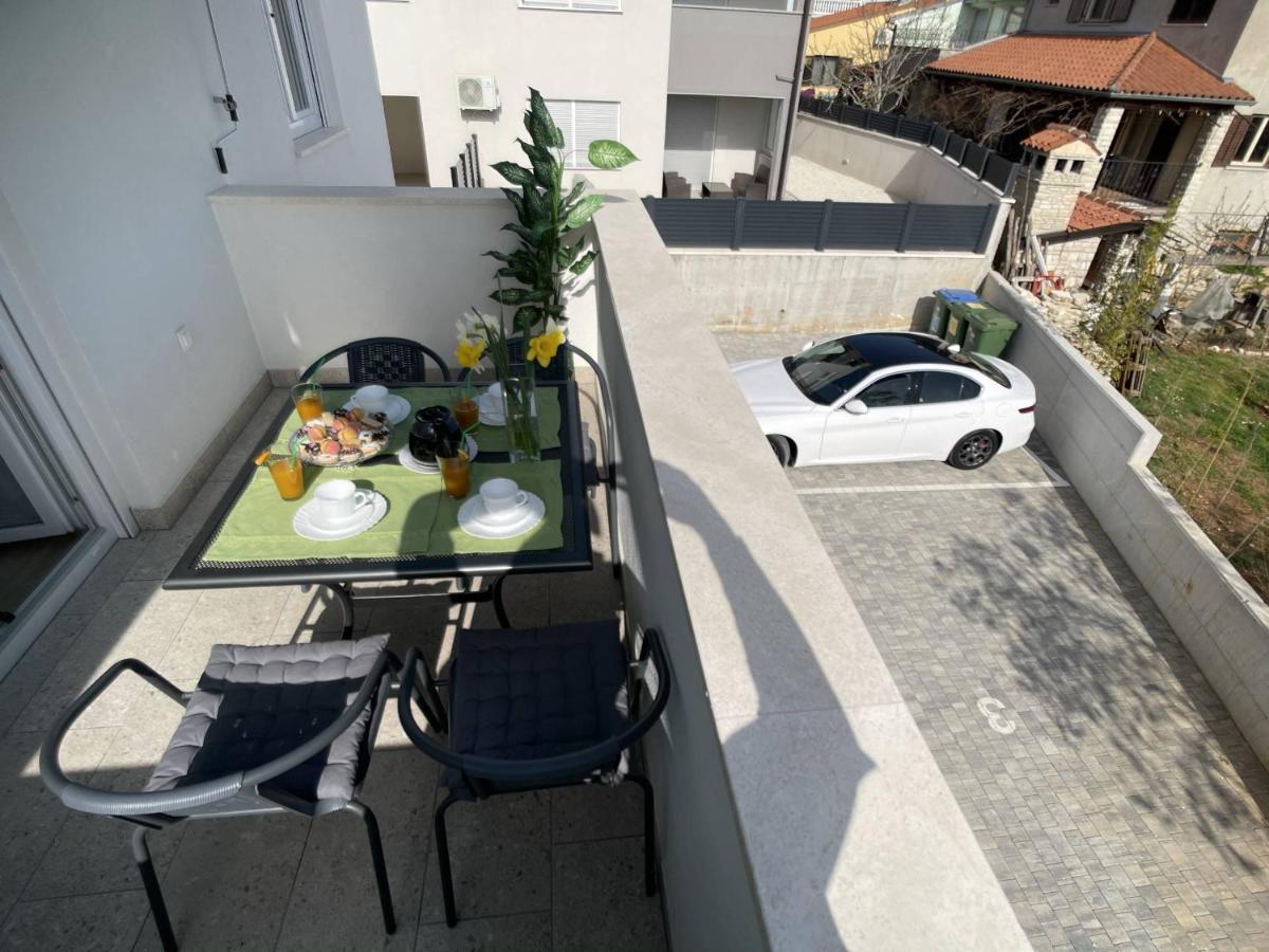 Apartment Kate Pula Ngoại thất bức ảnh