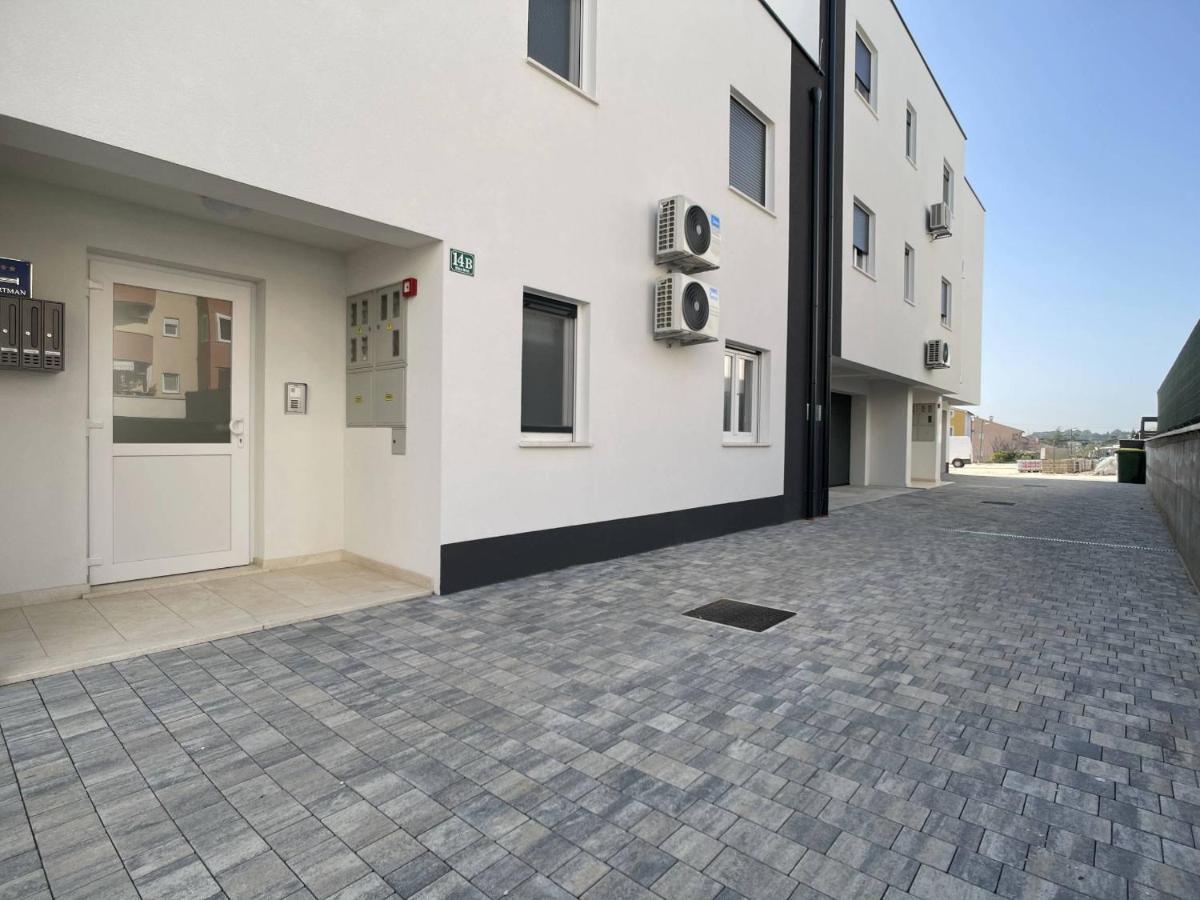 Apartment Kate Pula Ngoại thất bức ảnh